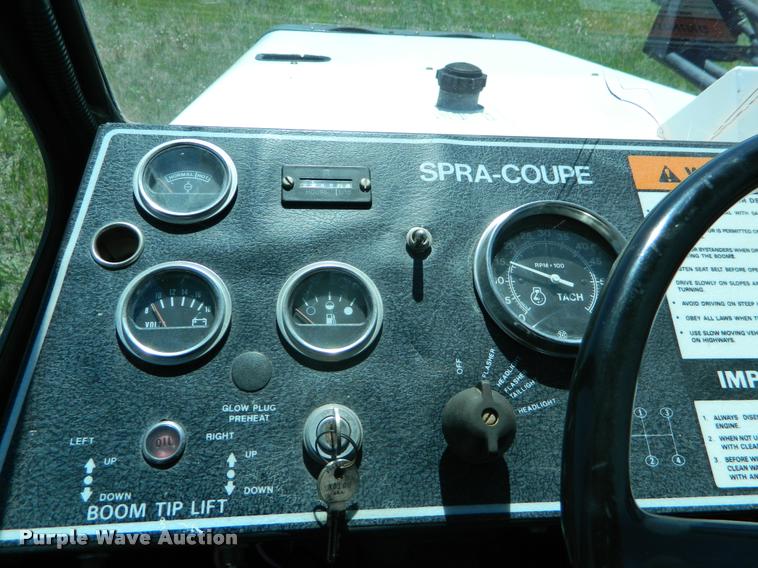 image for item K2568 Melroe 220 self-propelled sprayer