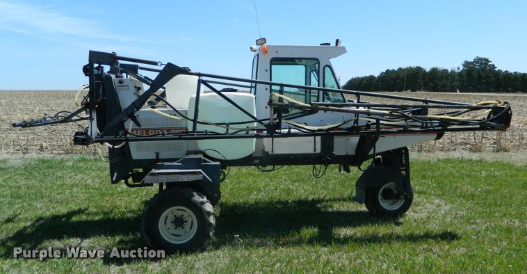 image for item K2570 Melroe 220 self-propelled sprayer