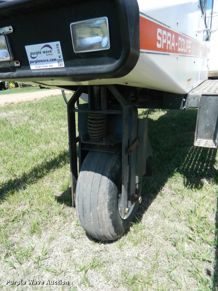 image for item K2570 Melroe 220 self-propelled sprayer