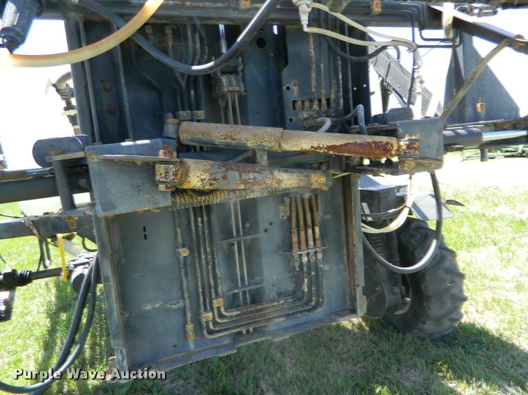 image for item K2570 Melroe 220 self-propelled sprayer