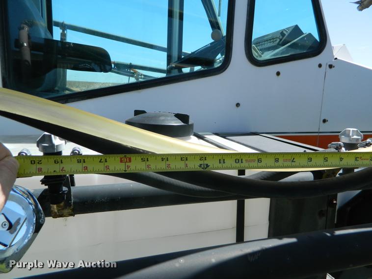 image for item K2570 Melroe 220 self-propelled sprayer