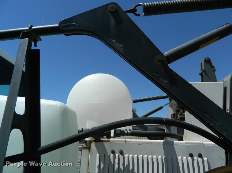 image for item K2570 Melroe 220 self-propelled sprayer