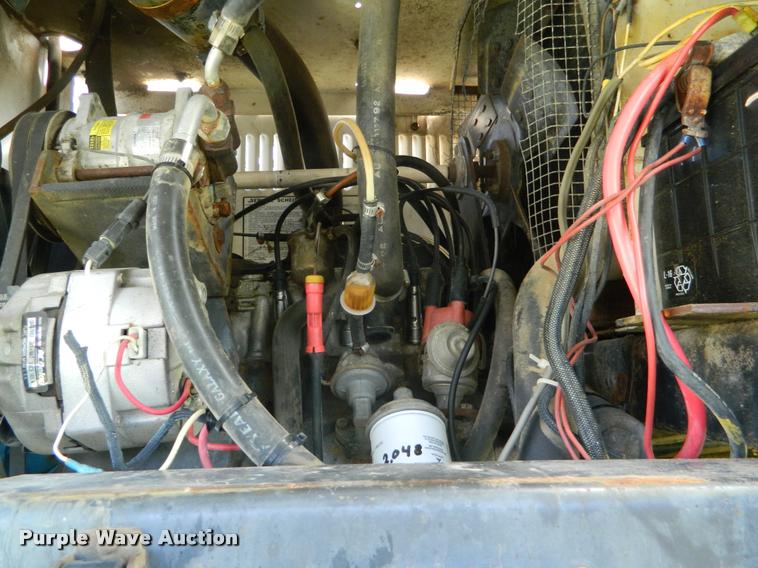 image for item K2570 Melroe 220 self-propelled sprayer