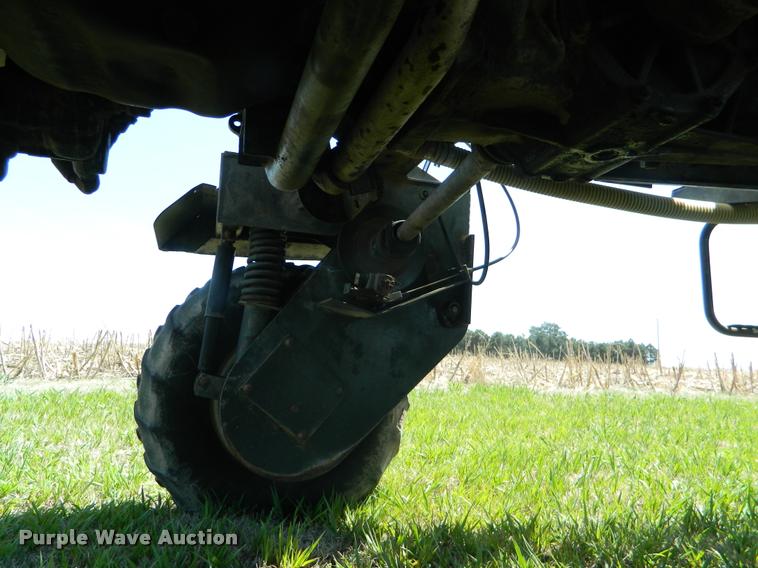 image for item K2570 Melroe 220 self-propelled sprayer