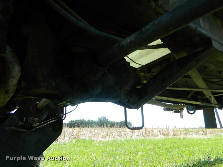 image for item K2570 Melroe 220 self-propelled sprayer