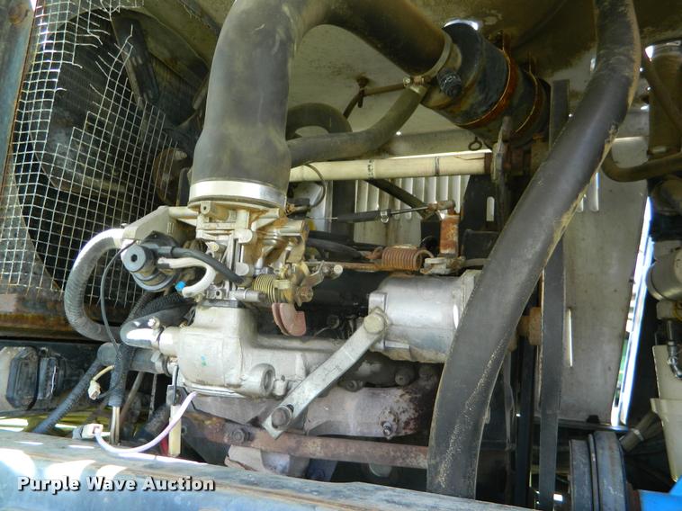 image for item K2570 Melroe 220 self-propelled sprayer