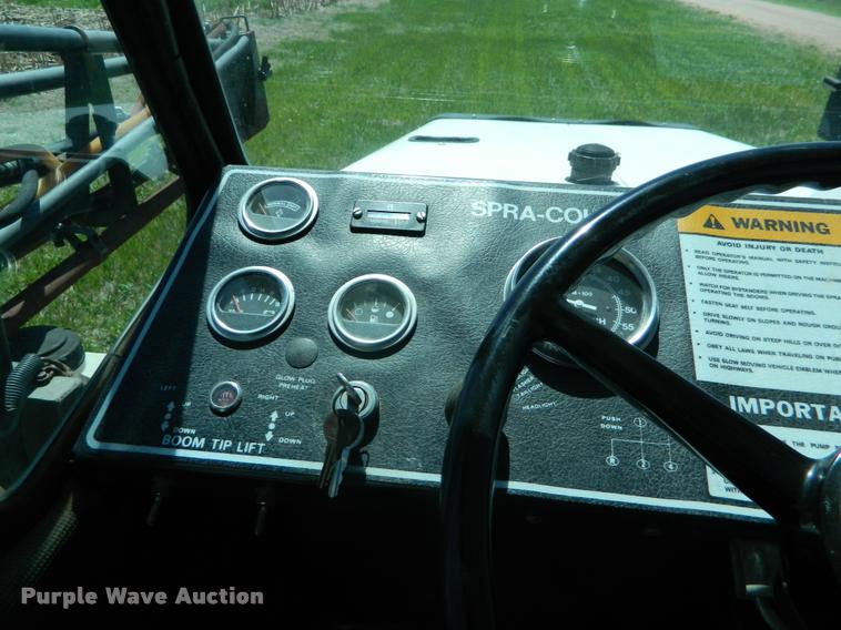 image for item K2570 Melroe 220 self-propelled sprayer