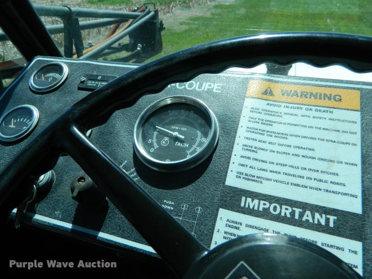 image for item K2570 Melroe 220 self-propelled sprayer