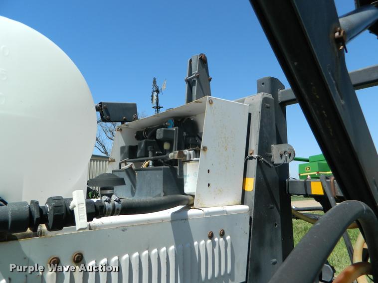 image for item K2570 Melroe 220 self-propelled sprayer