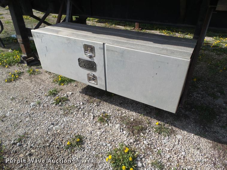 image for item CB9996 1997 Trailmobile F71T-5UAA flatbed trailer