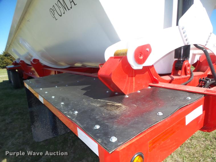 image for item DA0638 2017 Puma TD2350 side dump trailer