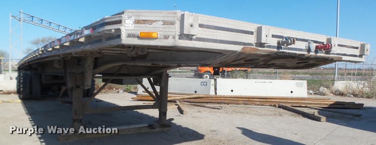 image for item DA0645 1988 East Hi-Boy flatbed trailer