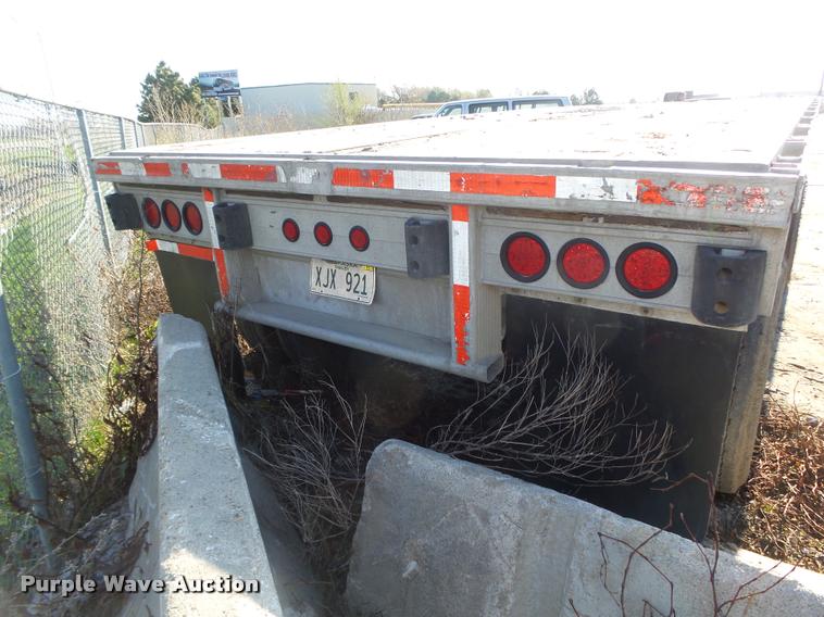 image for item DA0645 1988 East Hi-Boy flatbed trailer