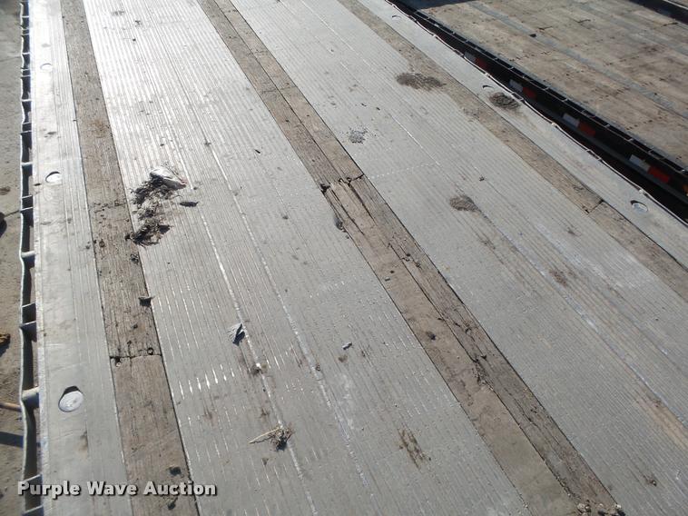 image for item DA0645 1988 East Hi-Boy flatbed trailer