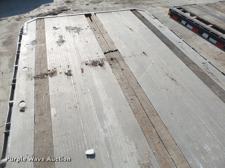 image for item DA0645 1988 East Hi-Boy flatbed trailer