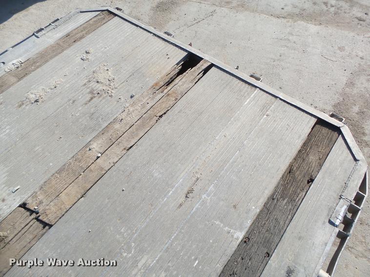 image for item DA0645 1988 East Hi-Boy flatbed trailer