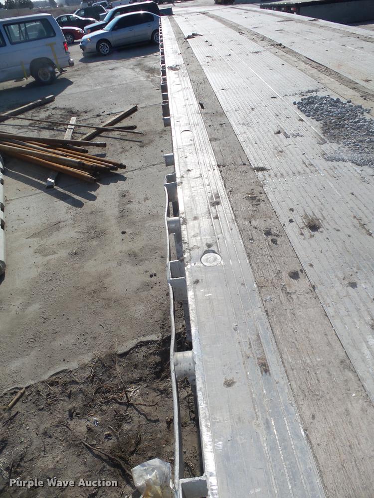 image for item DA0645 1988 East Hi-Boy flatbed trailer