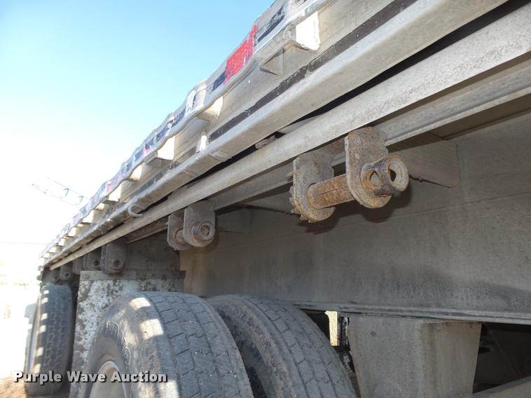 image for item DA0645 1988 East Hi-Boy flatbed trailer