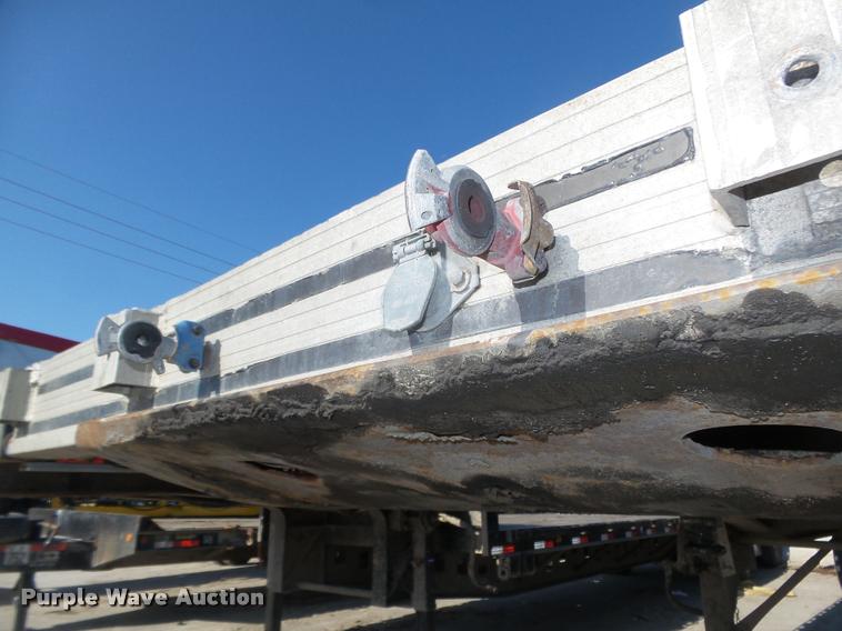 image for item DA0645 1988 East Hi-Boy flatbed trailer