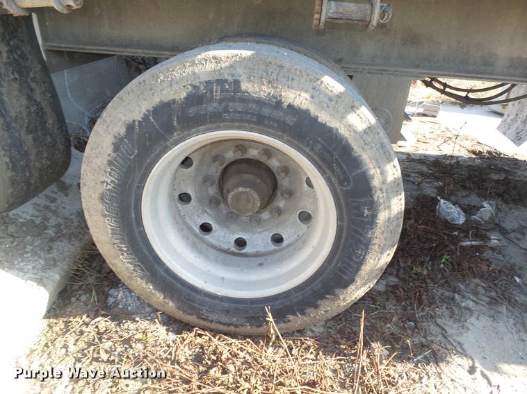 image for item DA0645 1988 East Hi-Boy flatbed trailer