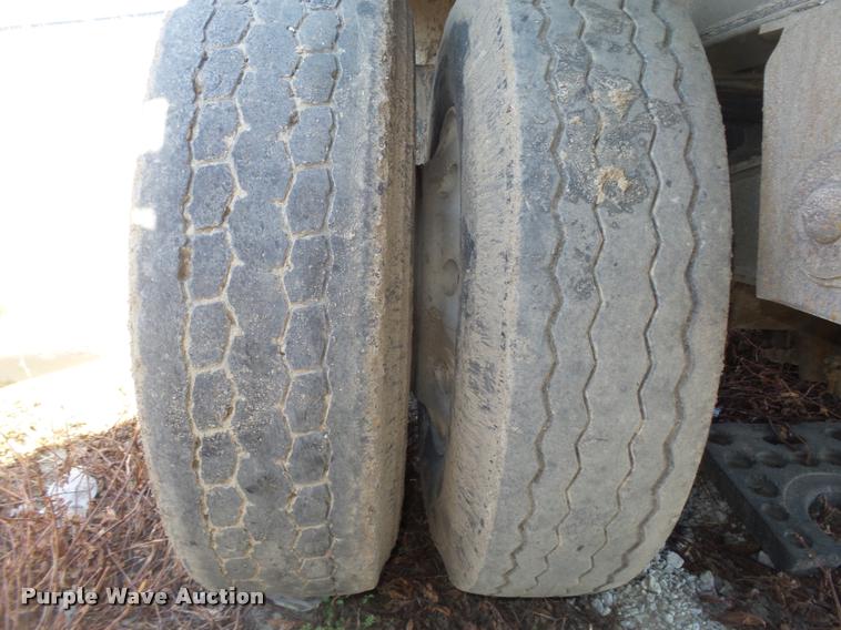 image for item DA0645 1988 East Hi-Boy flatbed trailer