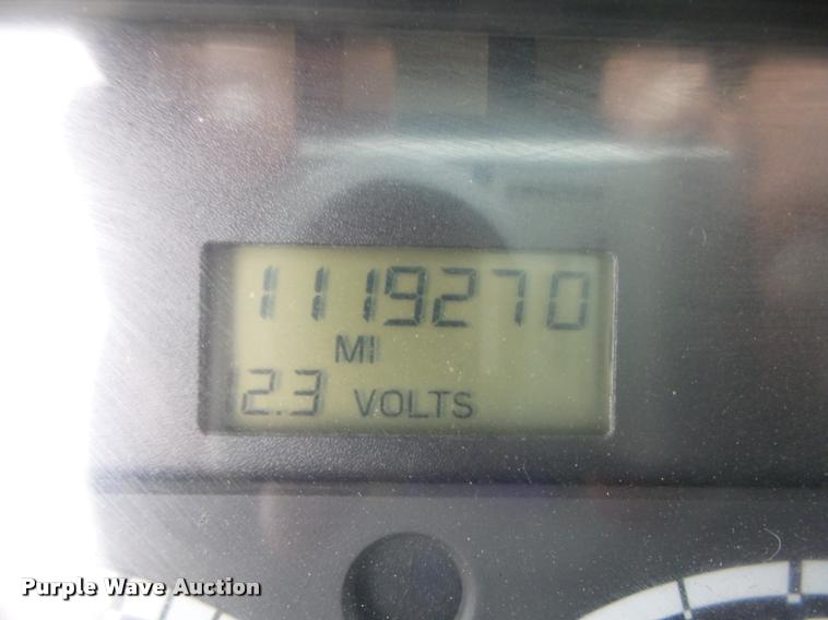 image for item DA0668 2006 Freightliner Columbia CL120 semi truck