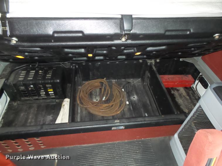 image for item DA0668 2006 Freightliner Columbia CL120 semi truck