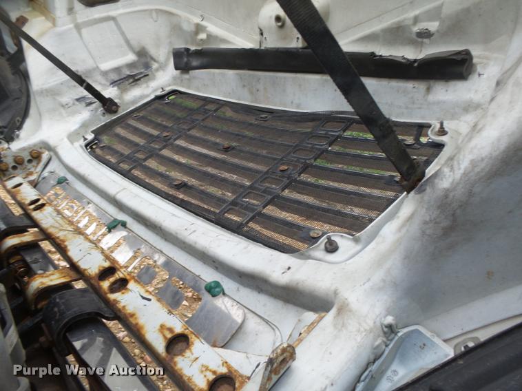 image for item DA0668 2006 Freightliner Columbia CL120 semi truck