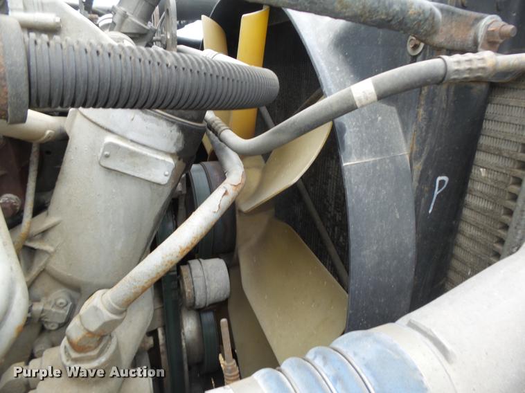 image for item DA0668 2006 Freightliner Columbia CL120 semi truck