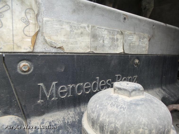 image for item DA0669 2005 Freightliner Columbia CL120 semi truck