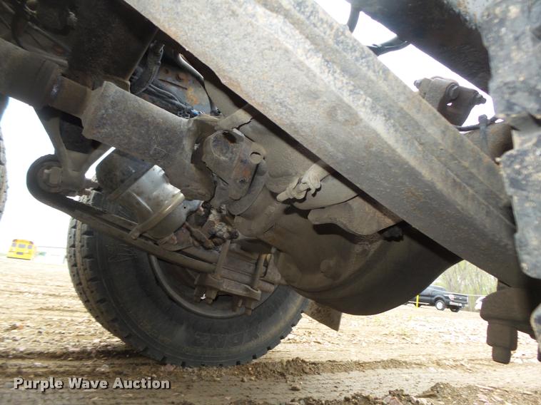 image for item DA0669 2005 Freightliner Columbia CL120 semi truck