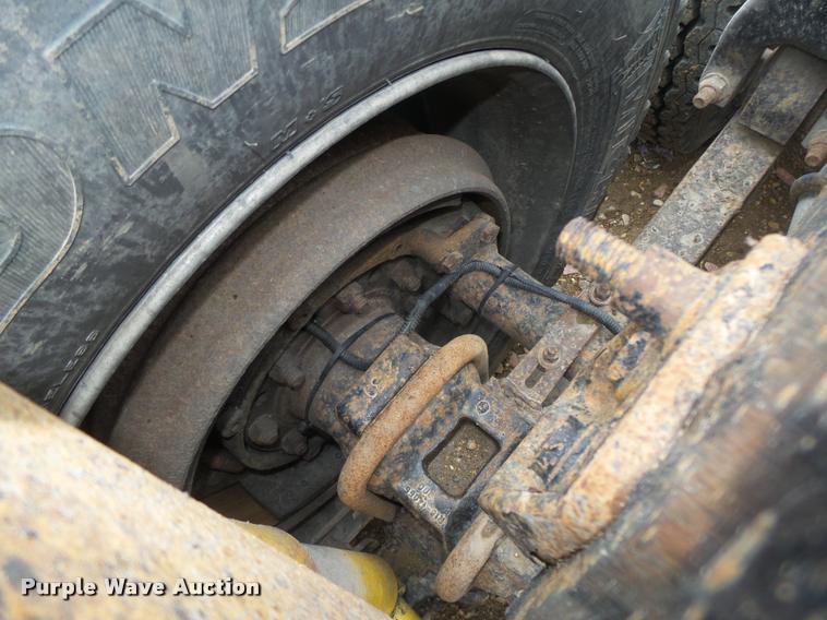 image for item DA0669 2005 Freightliner Columbia CL120 semi truck