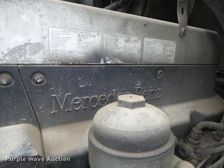 image for item DA0670 2005 Freightliner Columbia CL120 semi truck