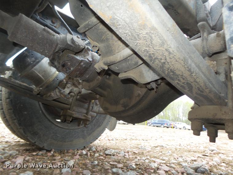 image for item DA0670 2005 Freightliner Columbia CL120 semi truck