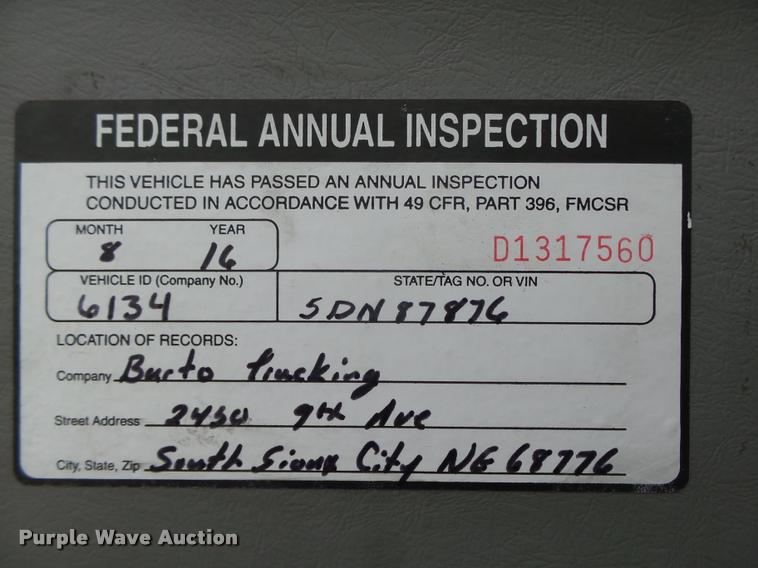 image for item DA0670 2005 Freightliner Columbia CL120 semi truck