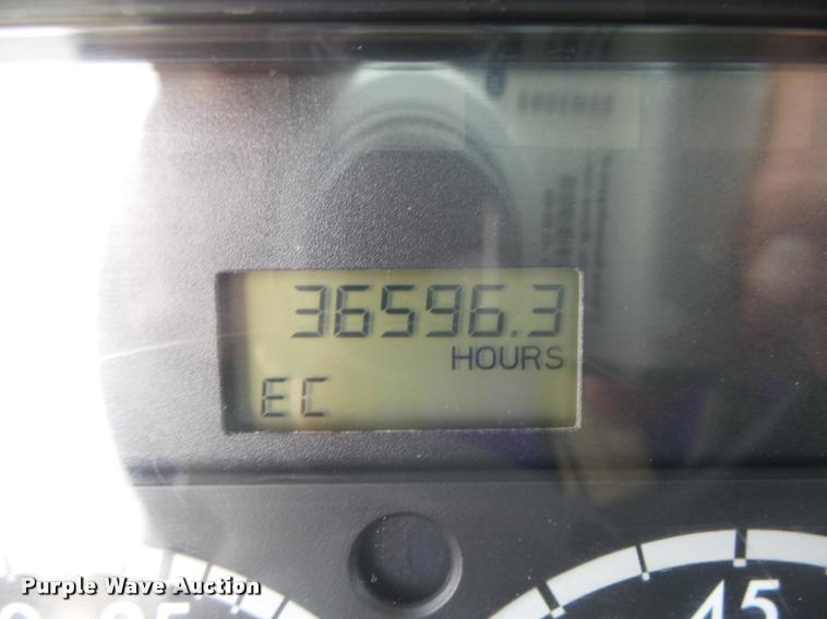 image for item DA0671 2006 Freightliner Columbia CL120 semi truck