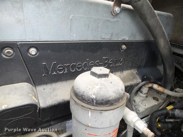 image for item DA0671 2006 Freightliner Columbia CL120 semi truck