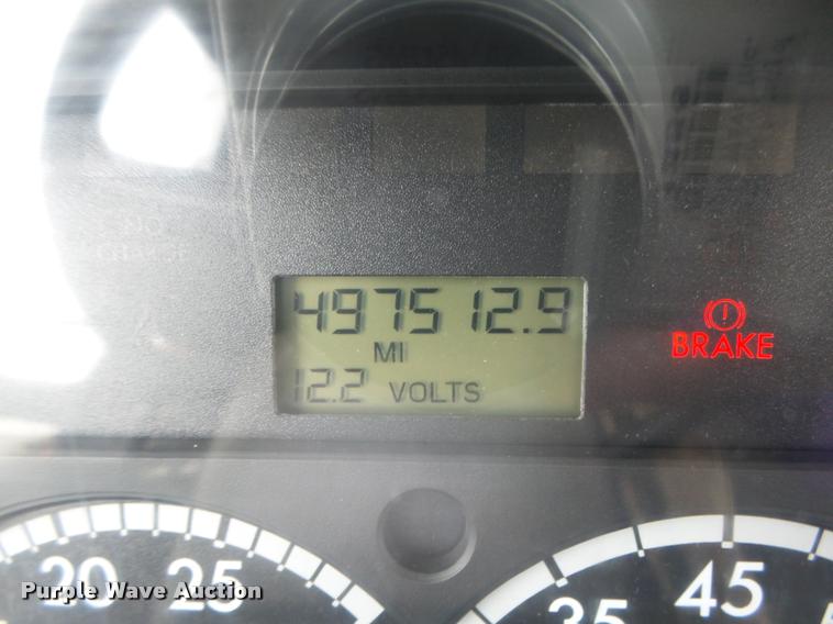 image for item DA0672 2006 Sterling AT9500 semi truck