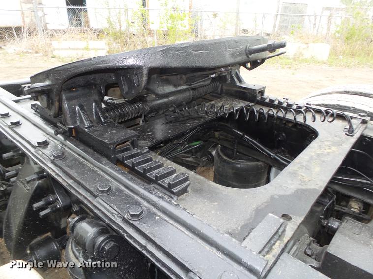 image for item DA0672 2006 Sterling AT9500 semi truck