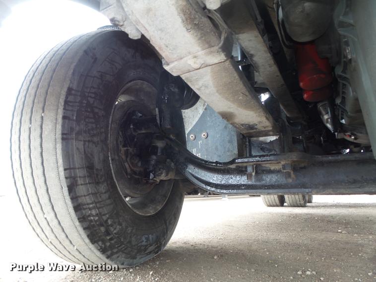 image for item DA0672 2006 Sterling AT9500 semi truck