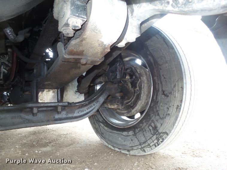 image for item DA0672 2006 Sterling AT9500 semi truck