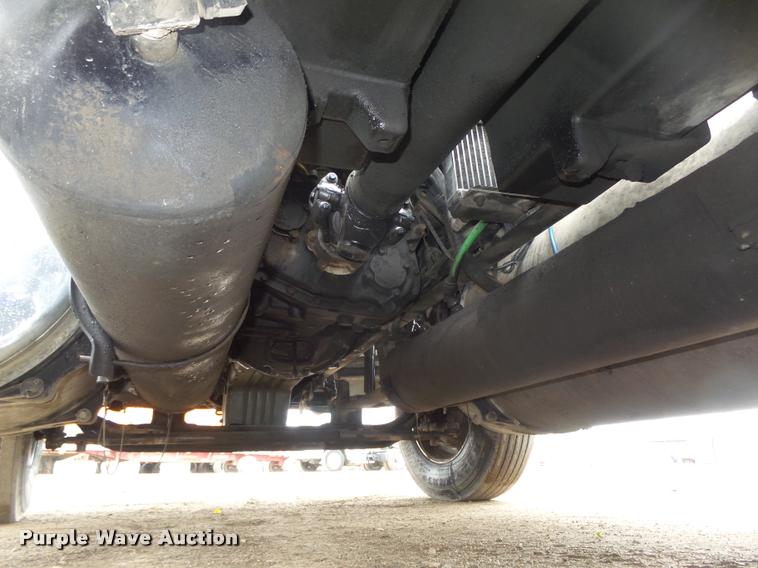 image for item DA0672 2006 Sterling AT9500 semi truck