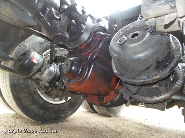 image for item DA0672 2006 Sterling AT9500 semi truck