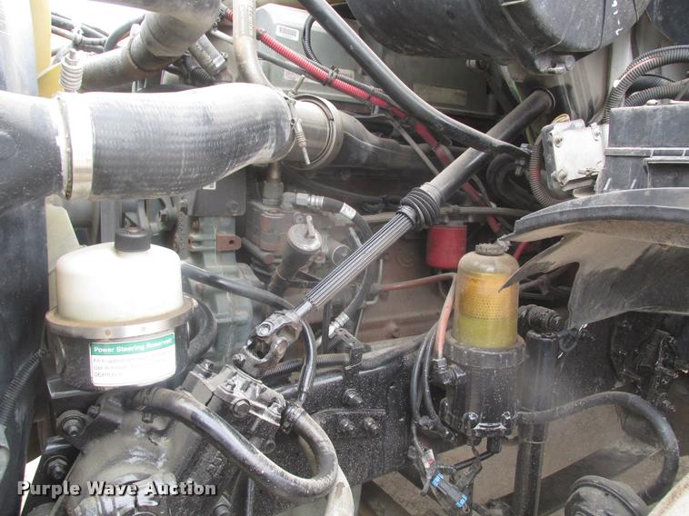 image for item DA0673 2006 Sterling AT9500 semi truck