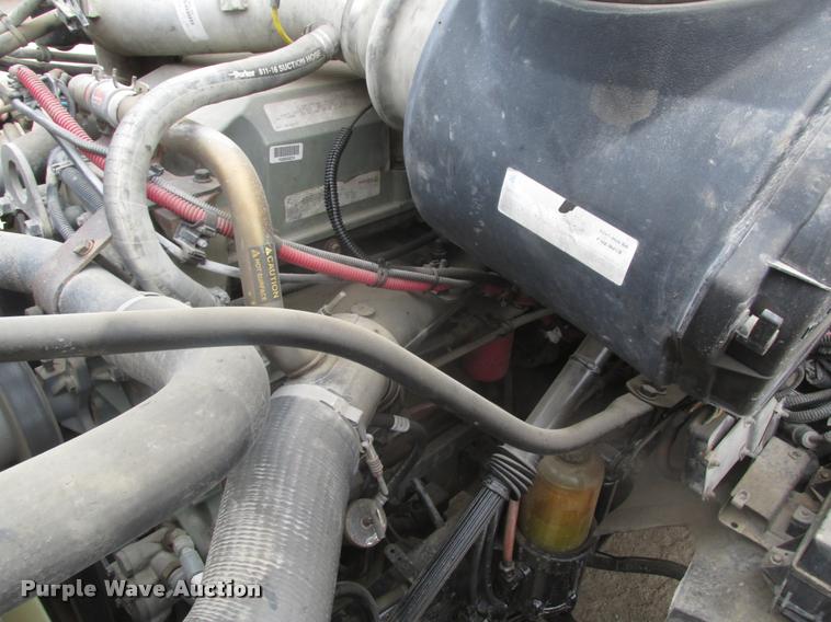 image for item DA0673 2006 Sterling AT9500 semi truck