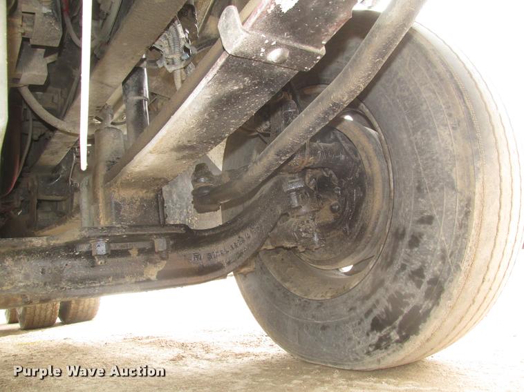 image for item DA0673 2006 Sterling AT9500 semi truck