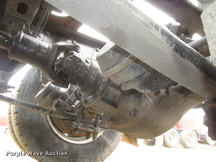 image for item DA0673 2006 Sterling AT9500 semi truck