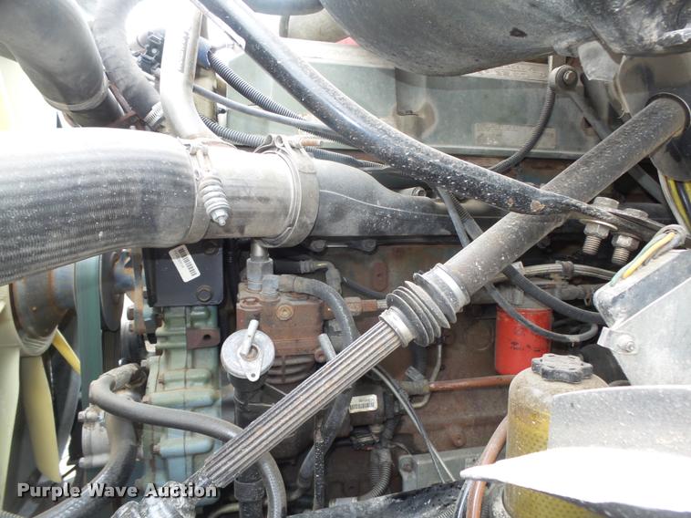 image for item DA0674 2006 Sterling AT9500 semi truck