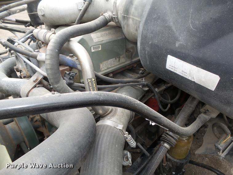 image for item DA0674 2006 Sterling AT9500 semi truck