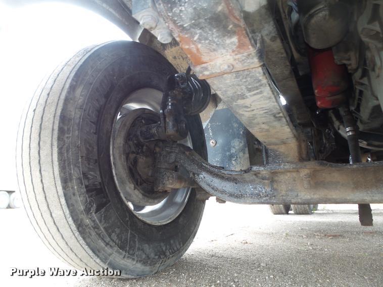 image for item DA0674 2006 Sterling AT9500 semi truck